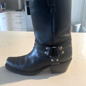 Black, leather harness boots excellent for motorcycle, hardly worn